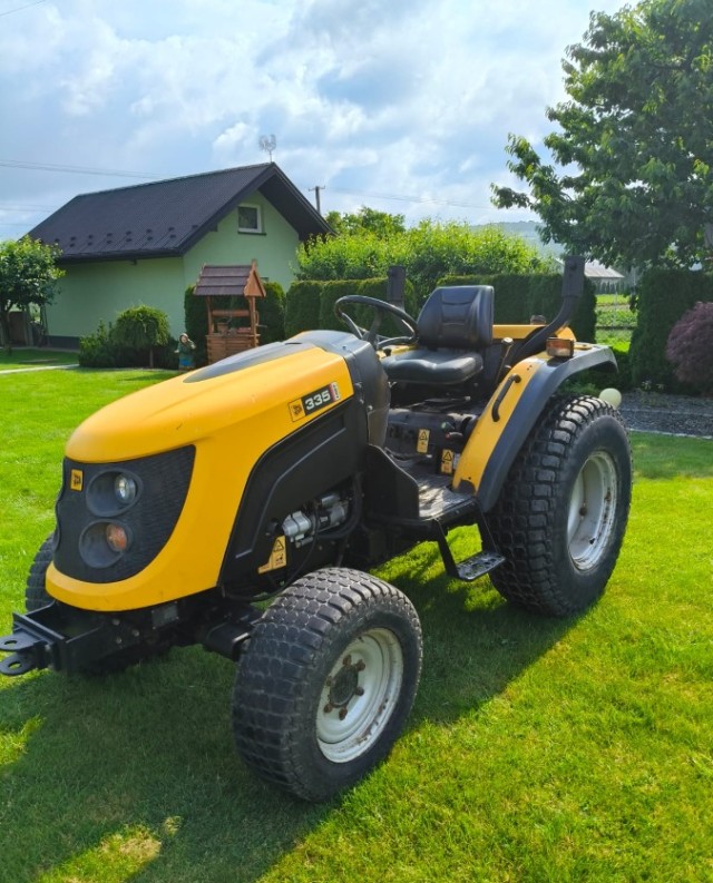 jcb